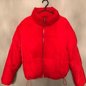 RED H&M PUFFER JACKET
